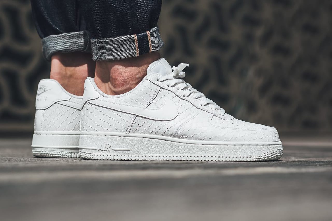 nike air force 1 07 white low