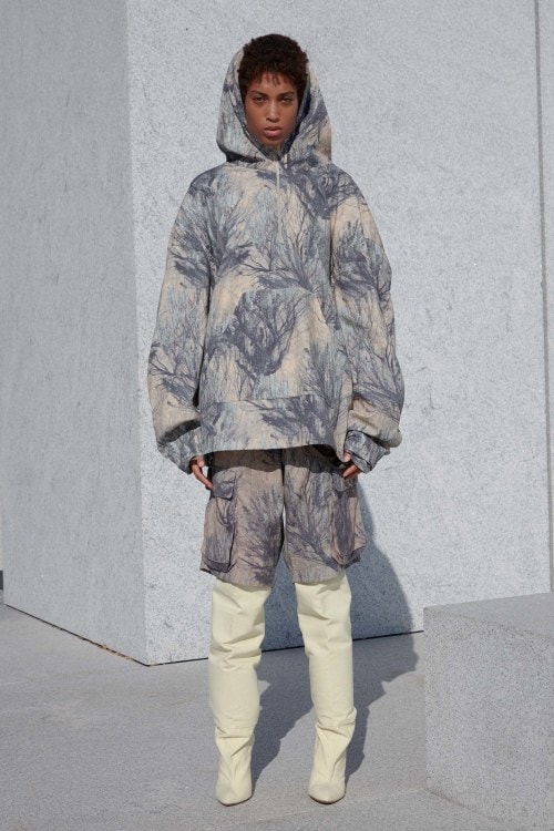 Kanye West YEEZY Season 4