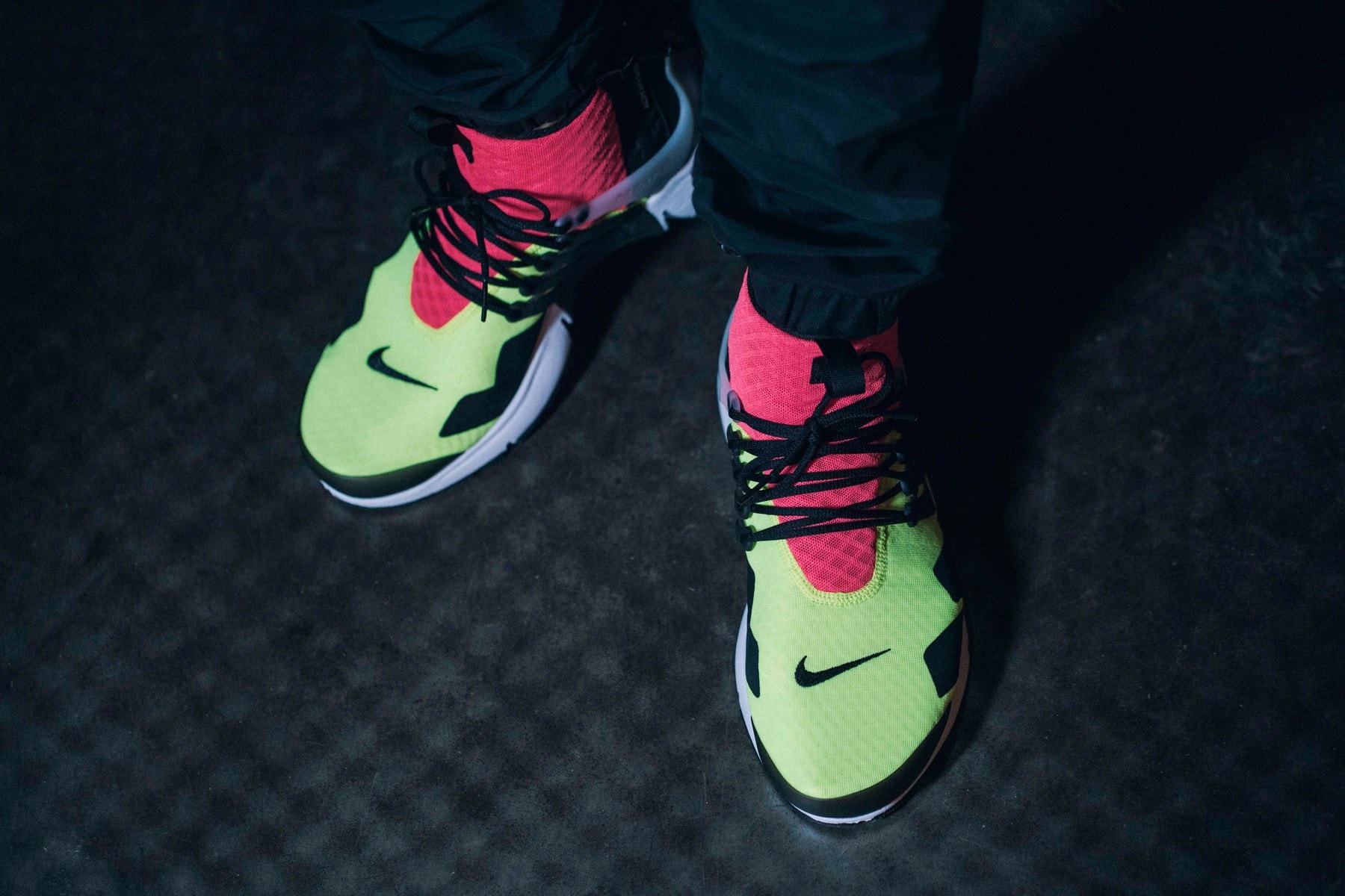 ACRONYM X NikeLab Air Presto Mid "Neon" Closer Look
