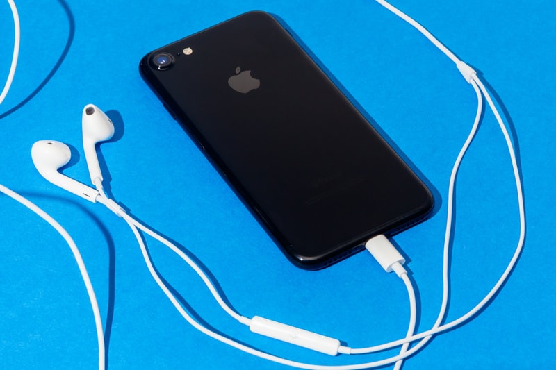 iPhone 7 Lightning 接口耳機出現「線控失靈」問題