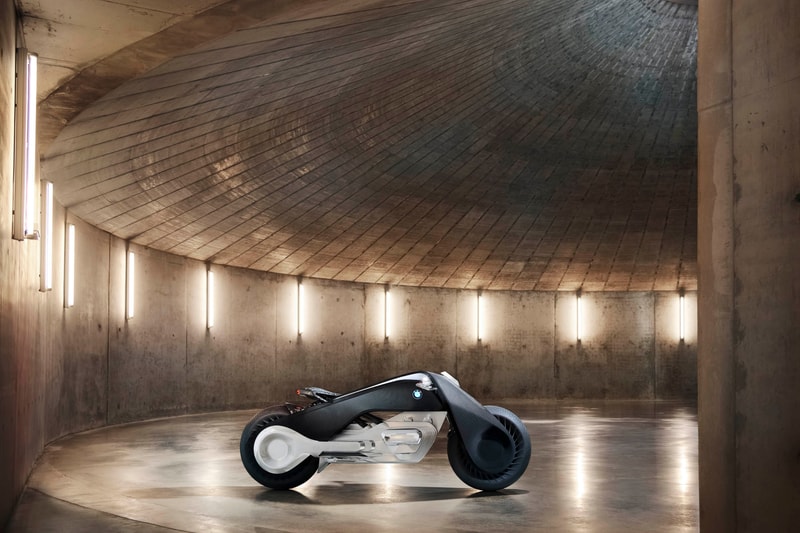 自動平衡車身－BMW 發佈 Vision Next 100 概念電單車設計
