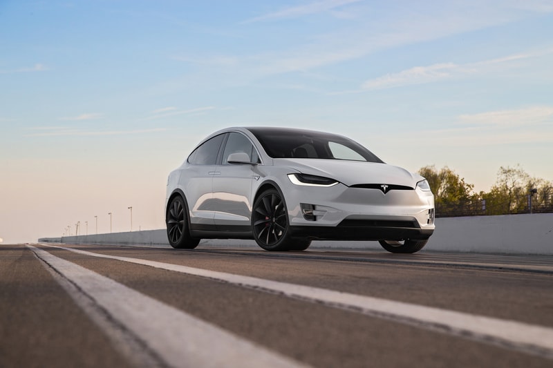 Tesla 日前於香港舉行 Model X 新車發佈會