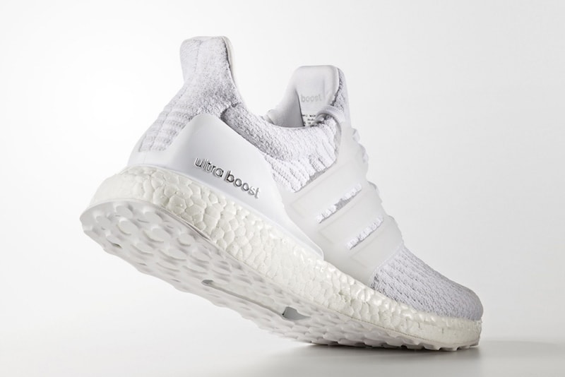 率先預覽 adidas UltraBOOST 3.0 人氣「Triple White」配色 
