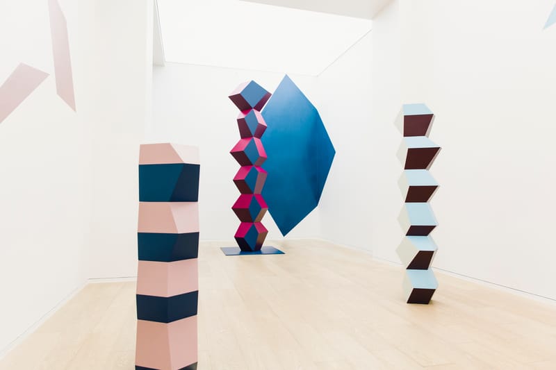 Angela Bulloch 個人雕塑展「One Way Conversation…」