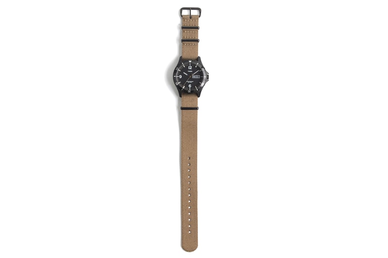 J.Crew x Timex 再度聯乘！推出新款黑啡配色 Diver 腕錶。
