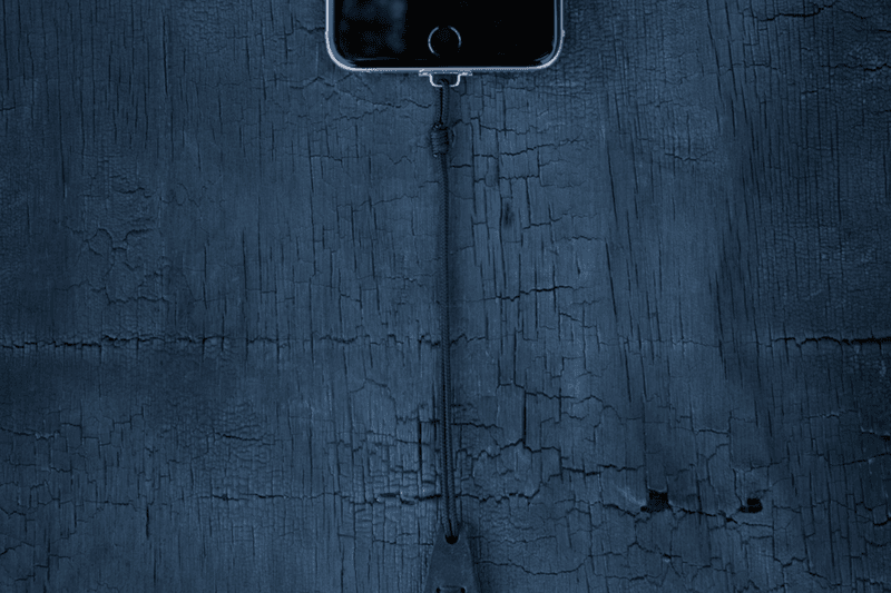 Kamakiri Workshop 推出 Lightning 專屬掛扣