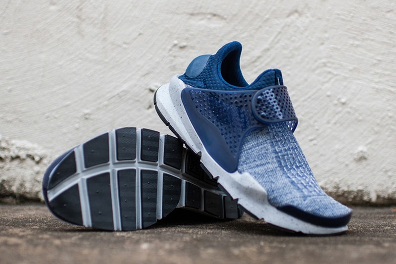 Nike Sock Dart Premium「Midnight Navy」