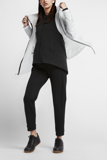 NikeLab 最新 Transform Jacket 系列上架