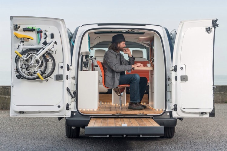 Nissan e-NV200 WORKSPACe X Studio Hardie 流動辦公室