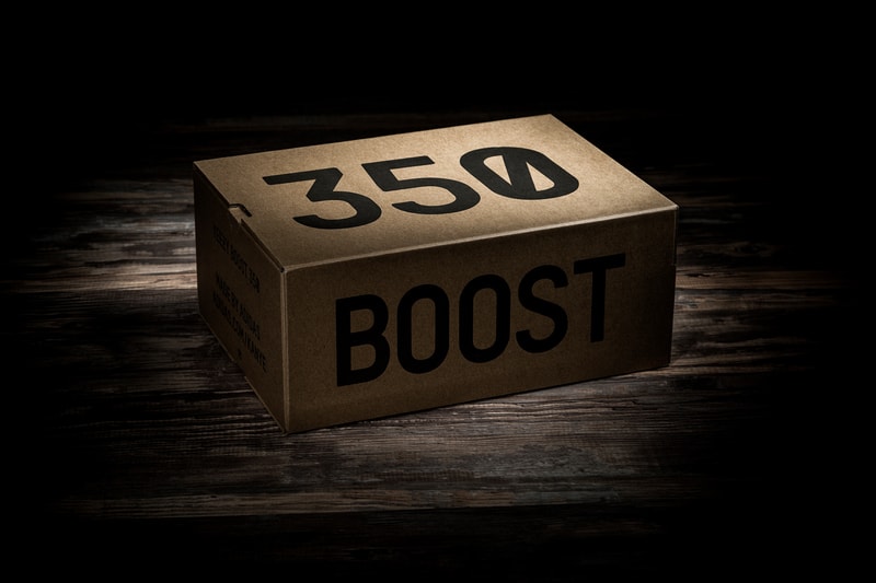 【重量級無料放送】神級球鞋 YEEZY BOOST 350 V2 元祖配色「Beluga」