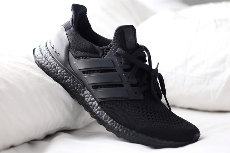 adidas 正式公佈 UltraBOOST「Triple Black」發售信息