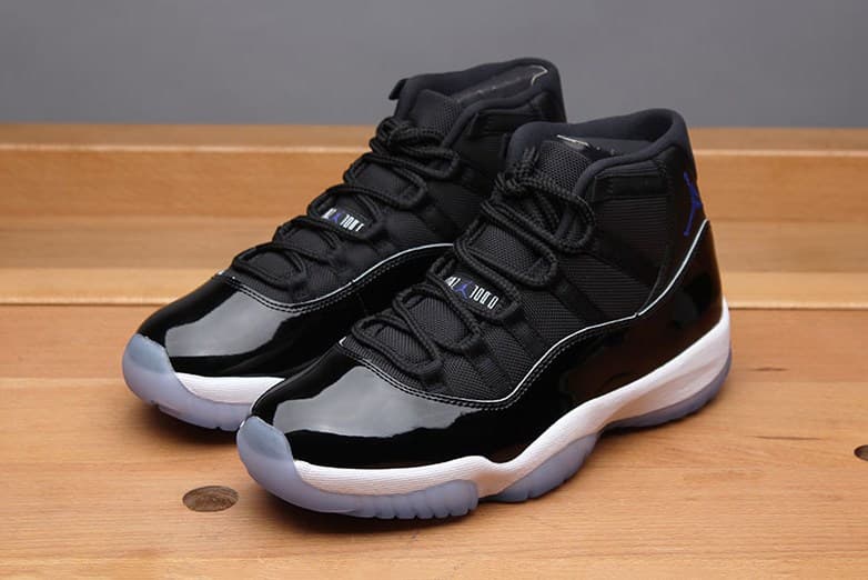 Air Jordan 11 "Space Jam" Closer Look