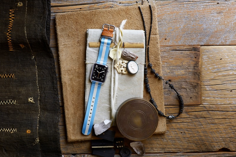 TOMS,Apple Watch