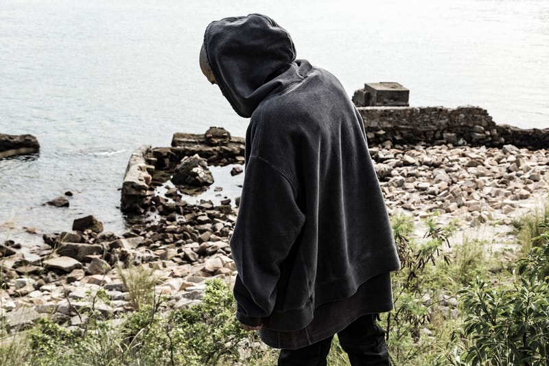 YEEZY SEASON 3 HBX 