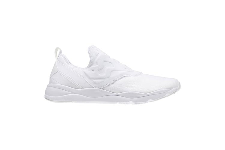Reebok Furylite Slip On 全新黑、白配色上架