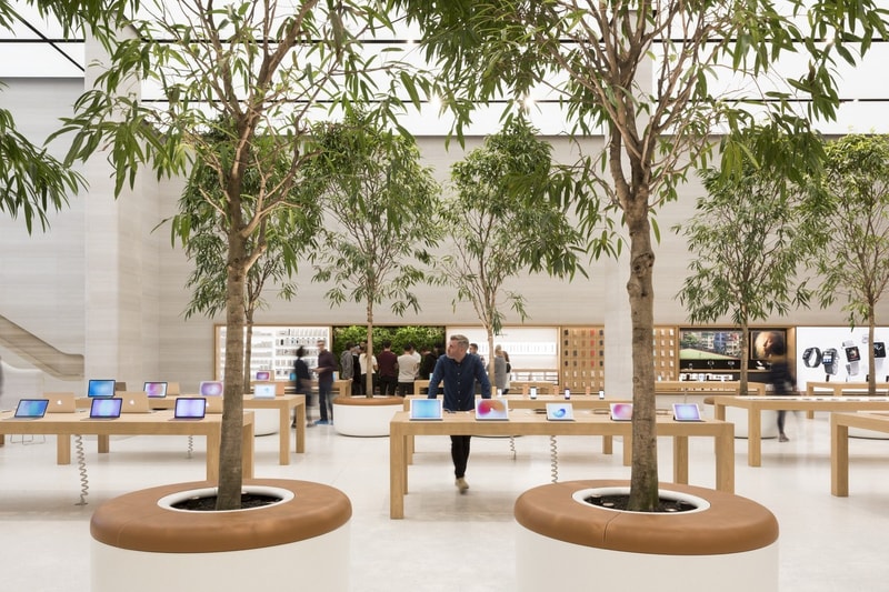 Apple Store Regent Street now open