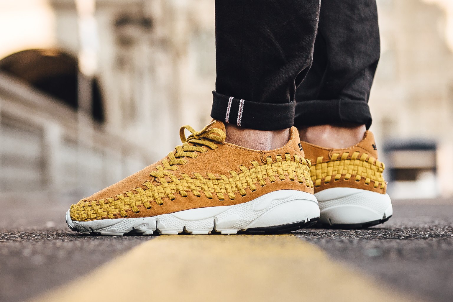 nike air footscape woven desert and black colorways