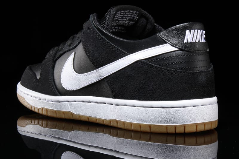 nike dunk low black gum