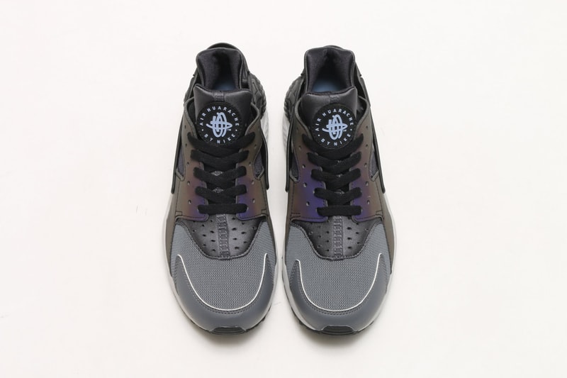 NIKE SPORTSWEAR 日本限定幻彩反光「AURORA PACK」