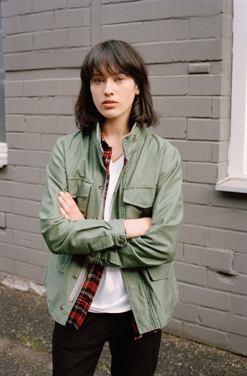 女生工裝造型示範－Carhartt WIP 2017 春夏系列 Lookbook