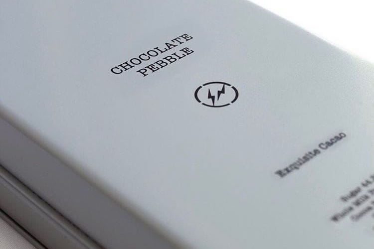 fragment design 推出 Chocolate Pebble 特別版朱古力