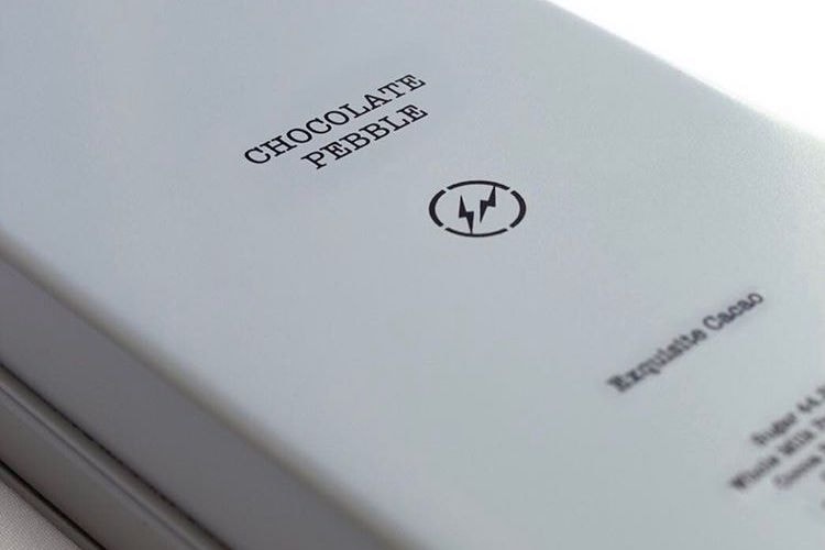 fragment design 推出 Chocolate Pebble 特別版朱古力