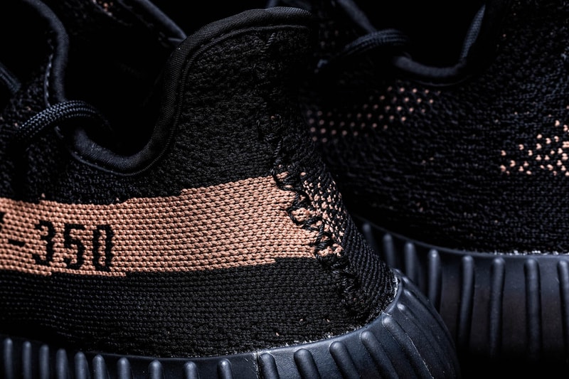 HBX Archive 抽籤平台帶來 YEEZY BOOST 350 V2 鞋款