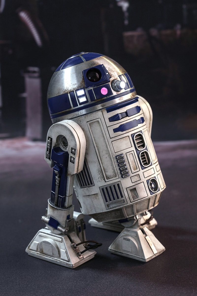 《星球大戰：原力覺醒》R2-D2 1/6 th 人偶模型接受預訂