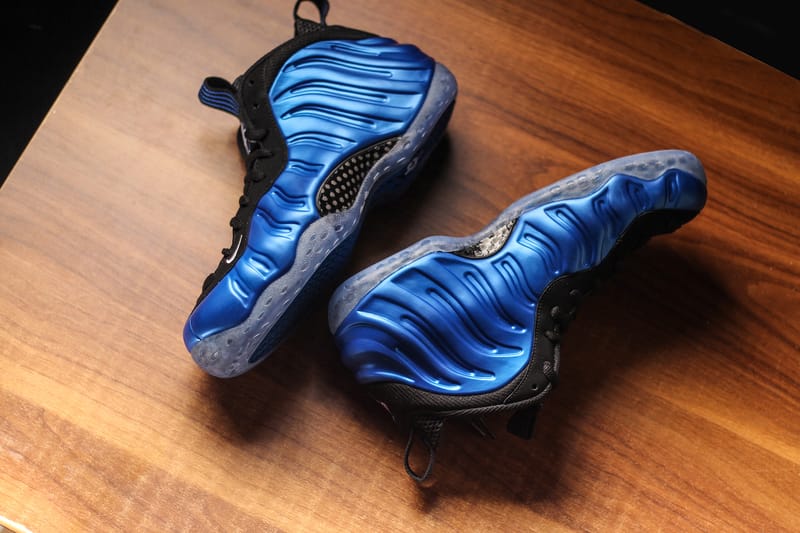 近賞 Nike Air Foamposite One 20 周年復刻配色「Royal」