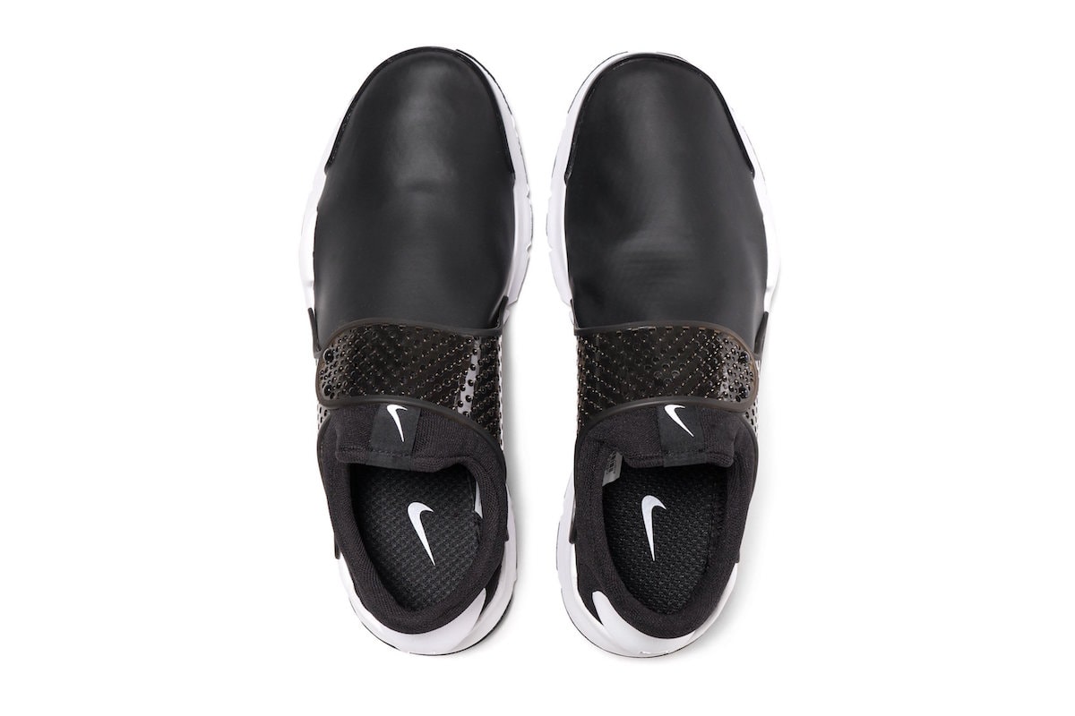 Nike Sock Dart SE Black/White Weatherproof