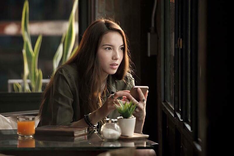 首次擔任劇集女主角 － Tia Tavee 於《Halfworlds》與惡靈鬥撼