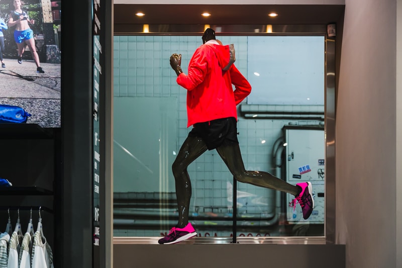 走進全新開幕 ASICS 台北旗艦店　