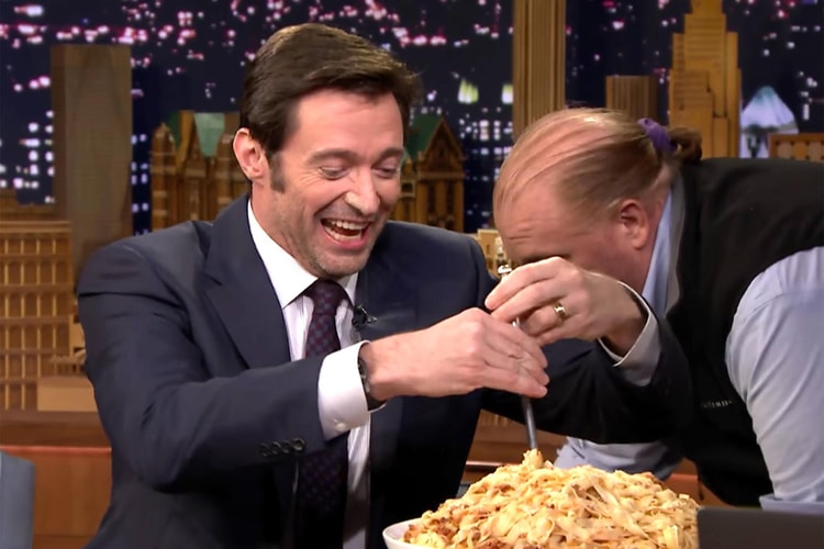 Hugh Jackman 於《The Tonight Show》獲得 Wolverine 畢業禮物