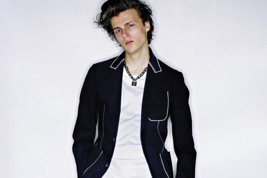 《SENSE》打造 Louis Vuitton 2017 春夏系列造型特輯