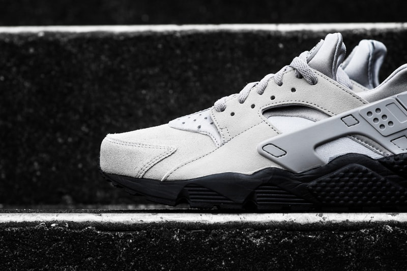 Nike Air Huarache “Matte Silver”