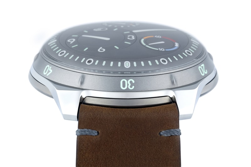 全球錶迷關注的錶牌 Ressence 全新灰調 Type 5G