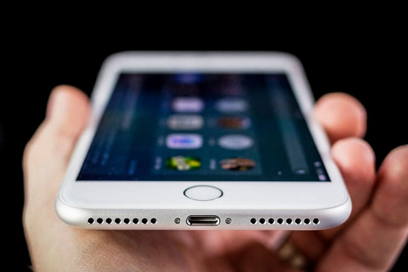 傳 Apple 新 iPhone 將改用 USB Type-C 接口