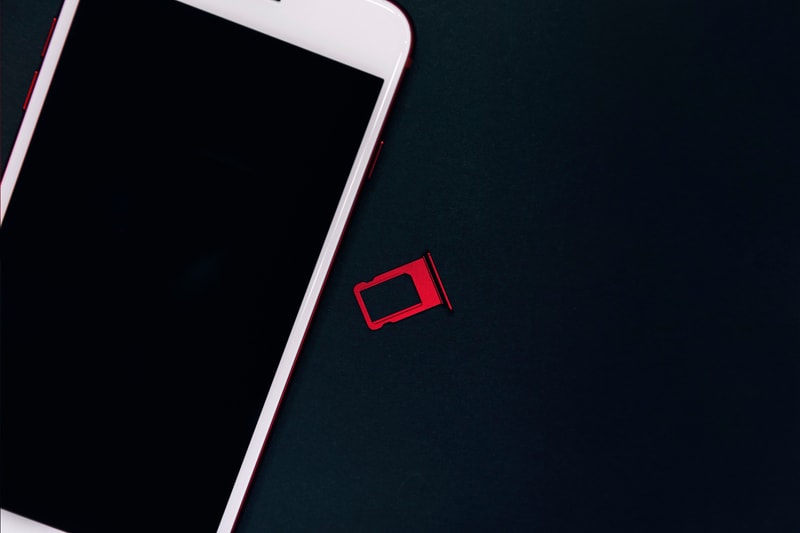 率先近賞 iPhone 7 (PRODUCT)RED™ 紅色特別版