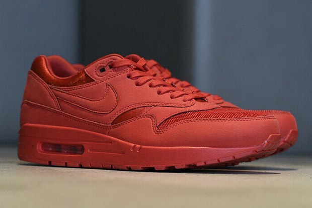 Nike 推出全紅及全藍配色 Air Max 1 Premium