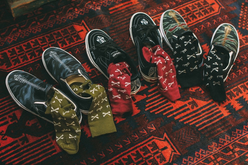SBTG SURPLUS Happy Socks Crossbones Socks