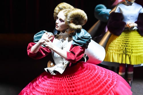 UNDERCOVER 2017 秋冬女裝系列