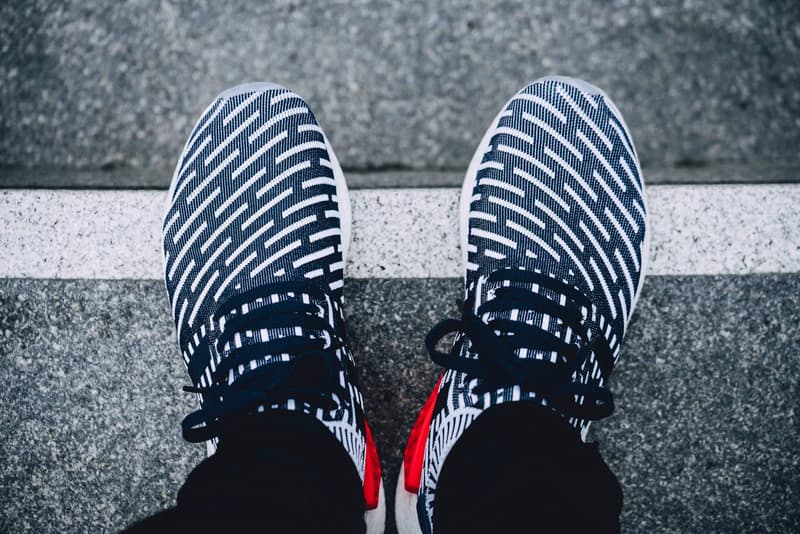 adidas Originals NMD R2 “Collegiate Navy” Closer Look