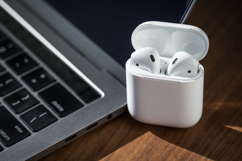 Apple 新專利顯示會帶來防水及無線充電功能的 AirPods Case
