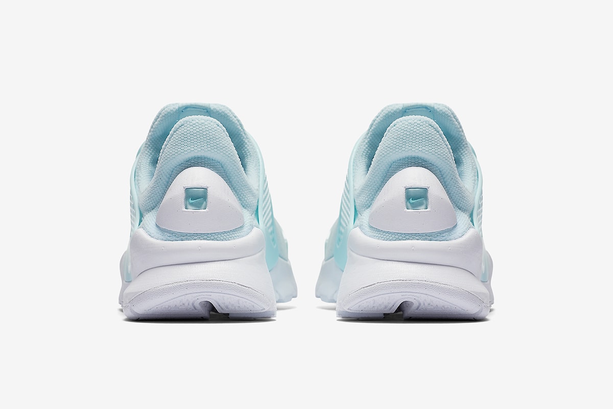 Nike Sock Dart "Glacier Blue"