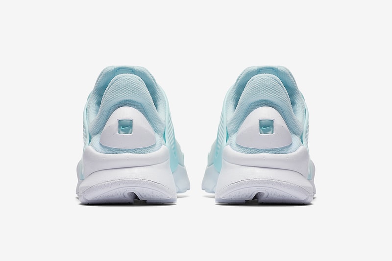 Nike Sock Dart "Glacier Blue"