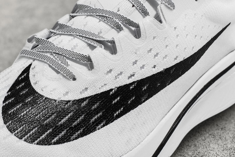 Nike Zoom Vaporfly 4% White/Black