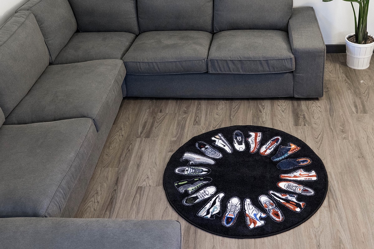 以歷代經典 Nike Air Max 為靈感的巨型地毯