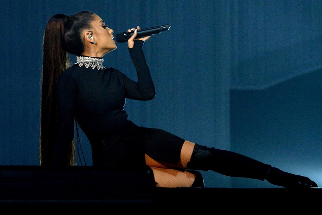 Dangerous woman. DWT Ariana grande. Ariana grande be Alright Live. Ариана Гранде негр. Ariana grande Vevo Live.