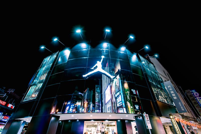 率先走進台北 JORDAN BRAND 西門町店