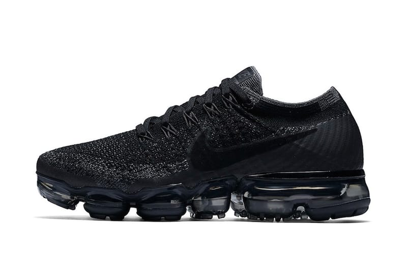 nike vapormax ghost black